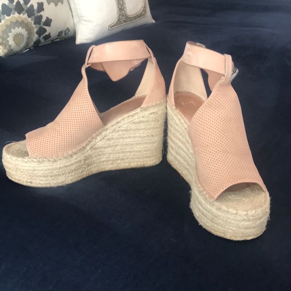 Marc Fisher Mlannie Wedge Sandal
